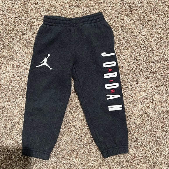 Jordan sweatpants - Picture 1 of 3